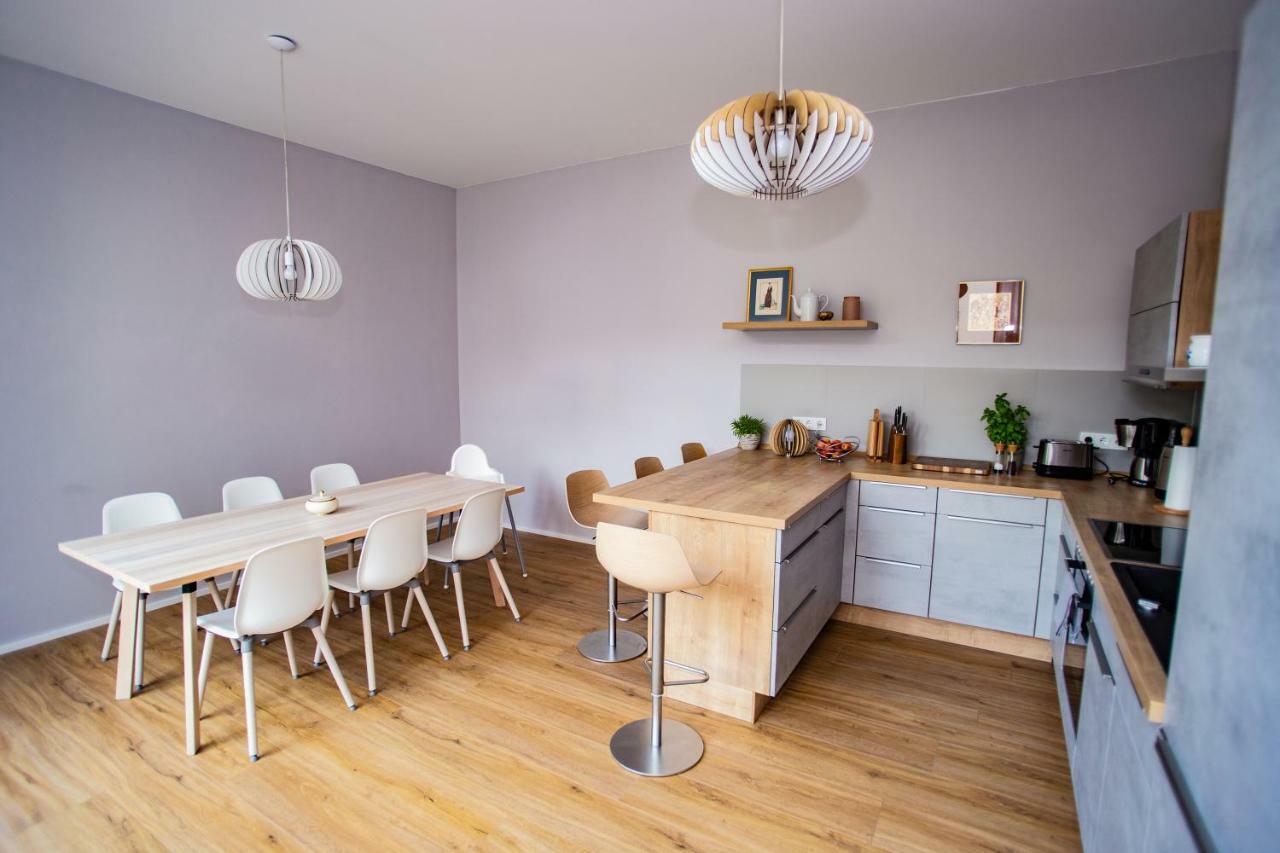 Eckhof Domizil - Grosszuegige Ferienwohnung Mit Kleinem Garten In Der Altstadt Von Gotha Exterior foto