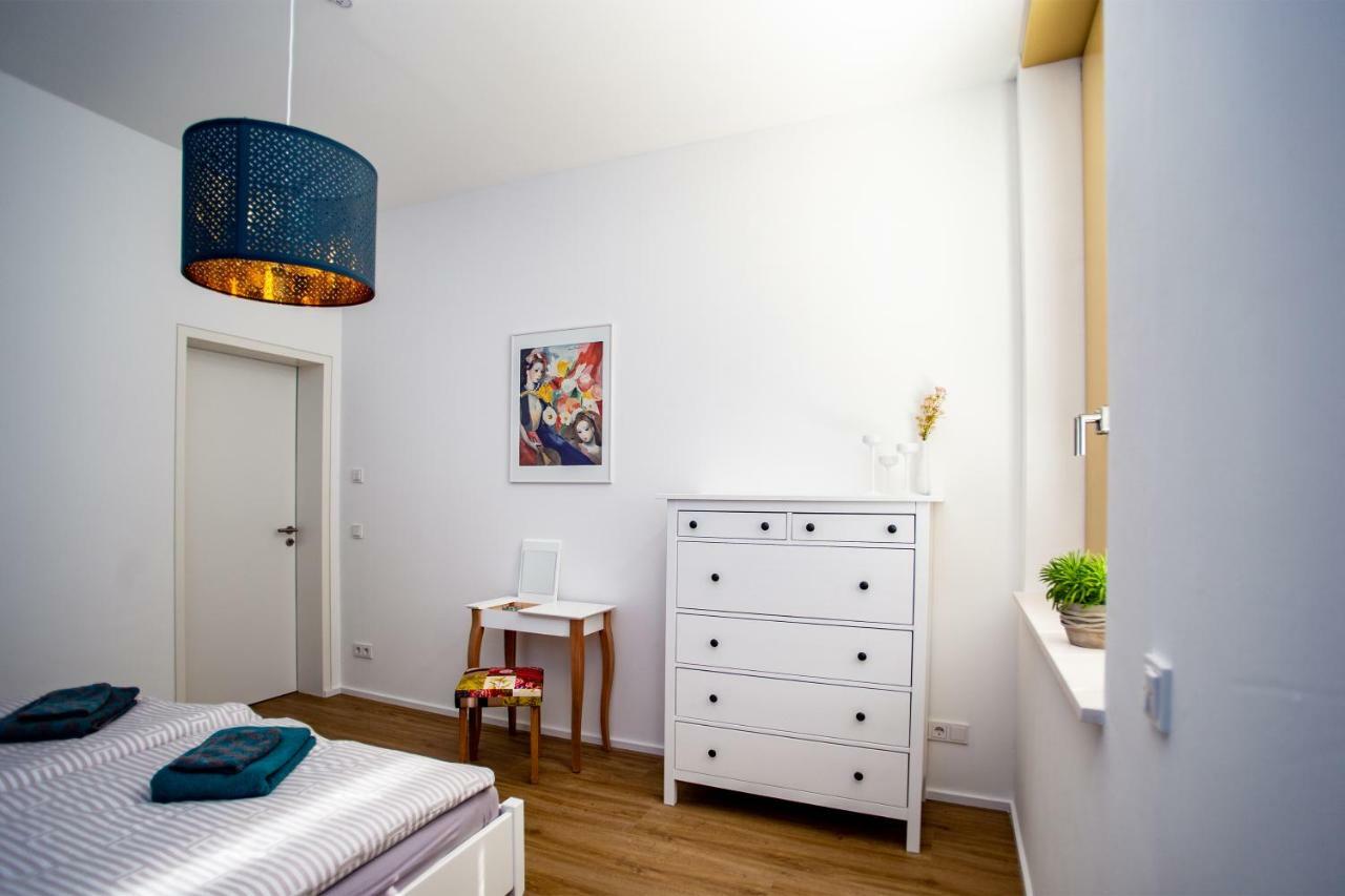 Eckhof Domizil - Grosszuegige Ferienwohnung Mit Kleinem Garten In Der Altstadt Von Gotha Exterior foto