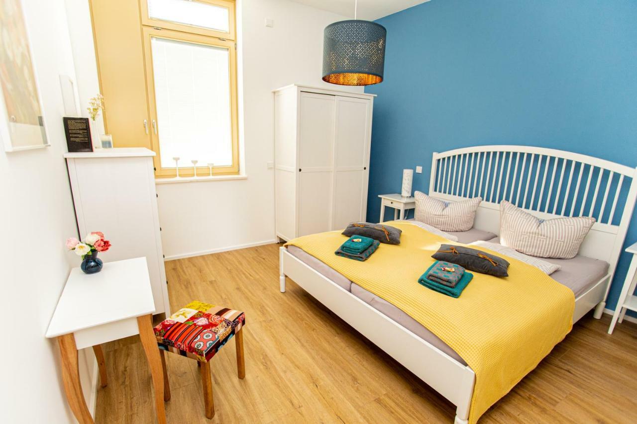 Eckhof Domizil - Grosszuegige Ferienwohnung Mit Kleinem Garten In Der Altstadt Von Gotha Exterior foto